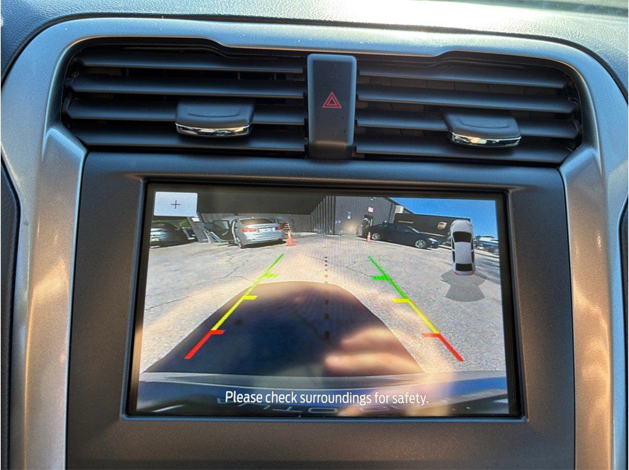 Used 2019 Ford Fusion SE FWD image 26