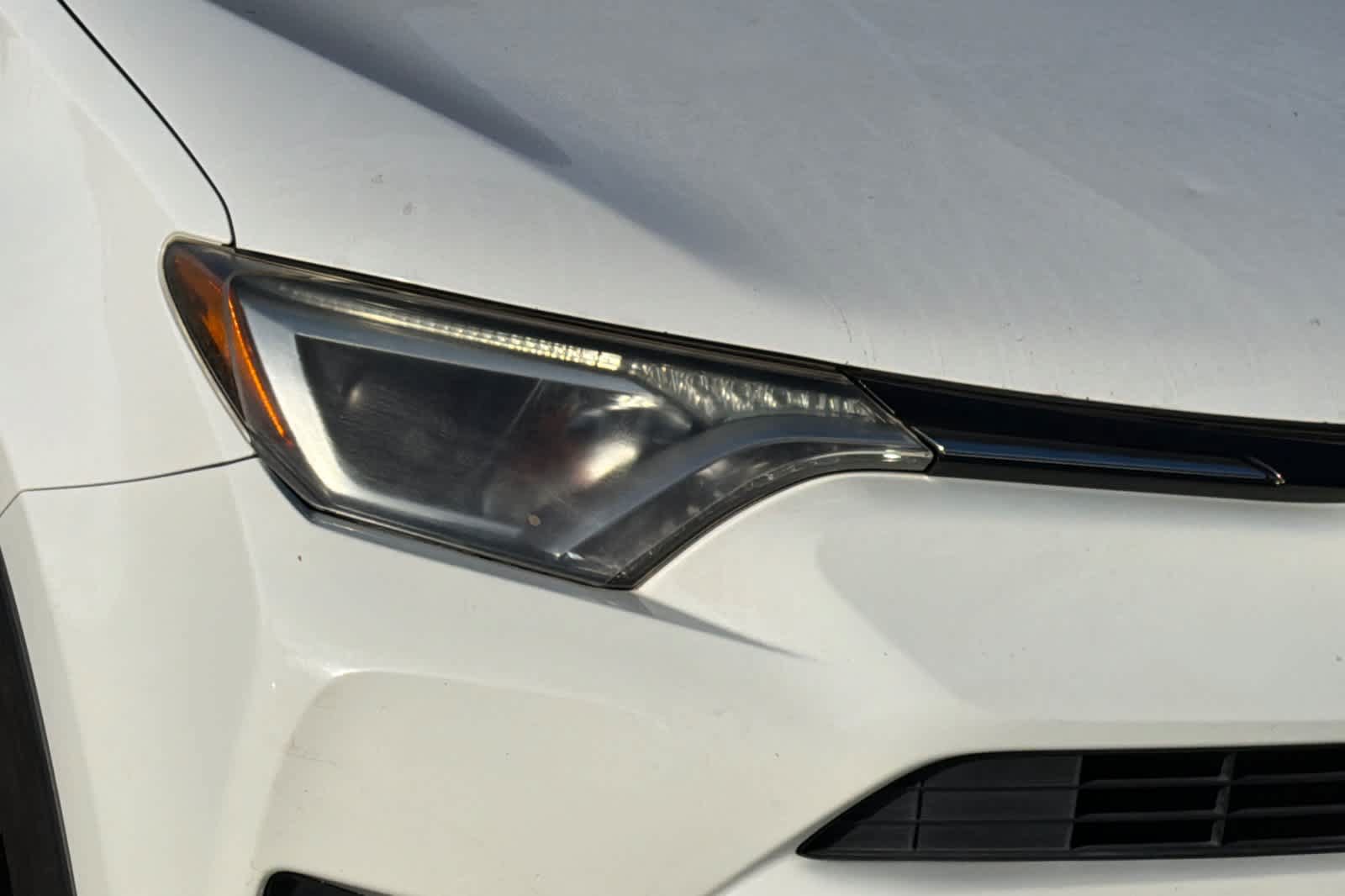 Used 2016 Toyota RAV4 XLE FWD image 8