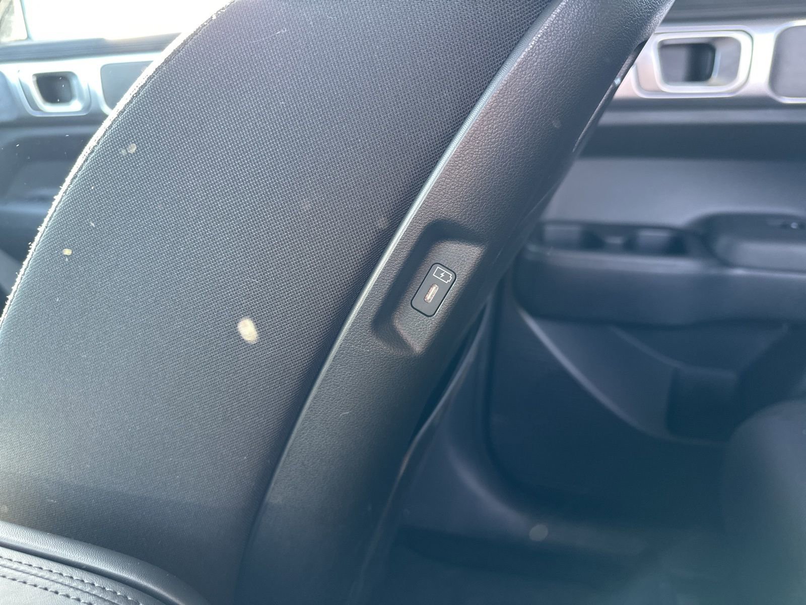 Used 2025 Hyundai Santa Fe SE image 18