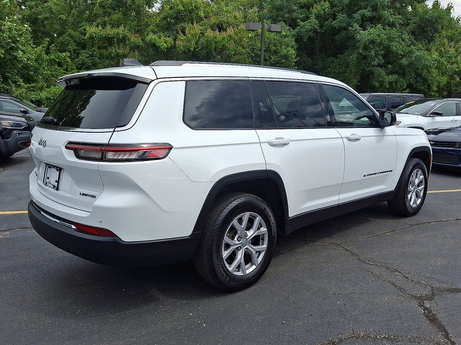 Certified 2022 Jeep Grand Cherokee L Limited image 7
