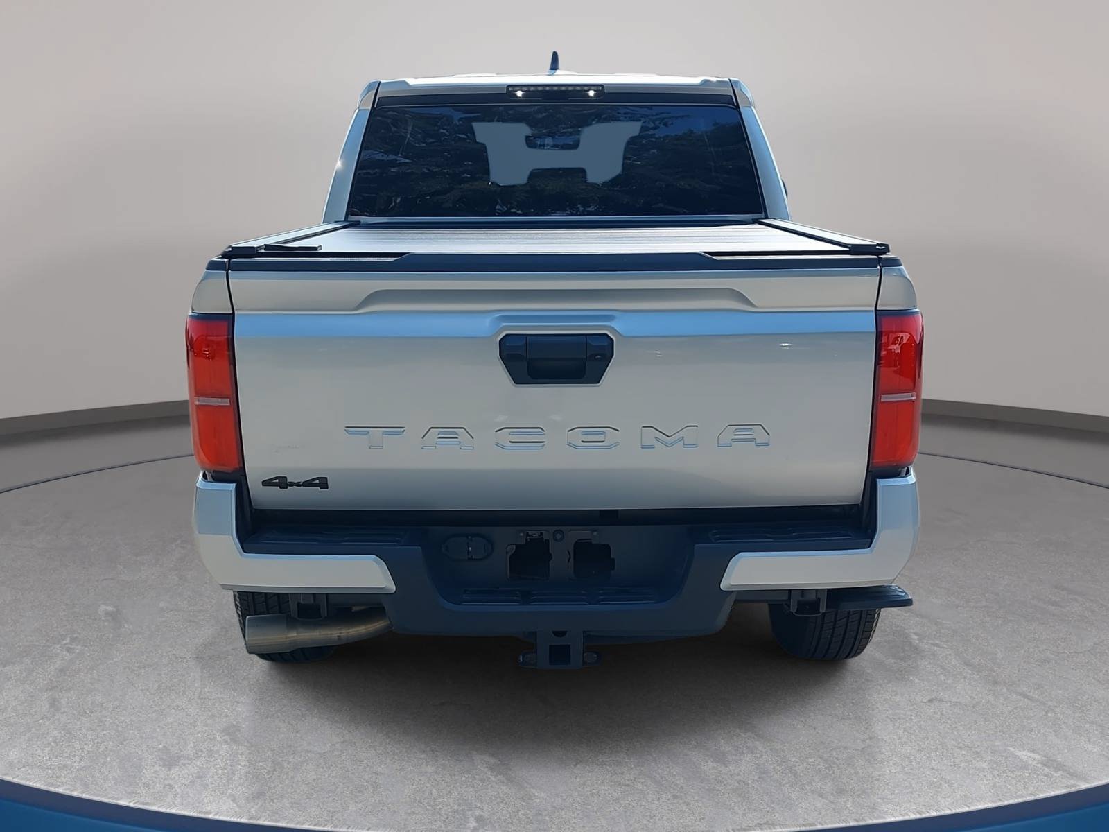 Used 2025 Toyota Tacoma TRD Sport AWD/4WD image 6