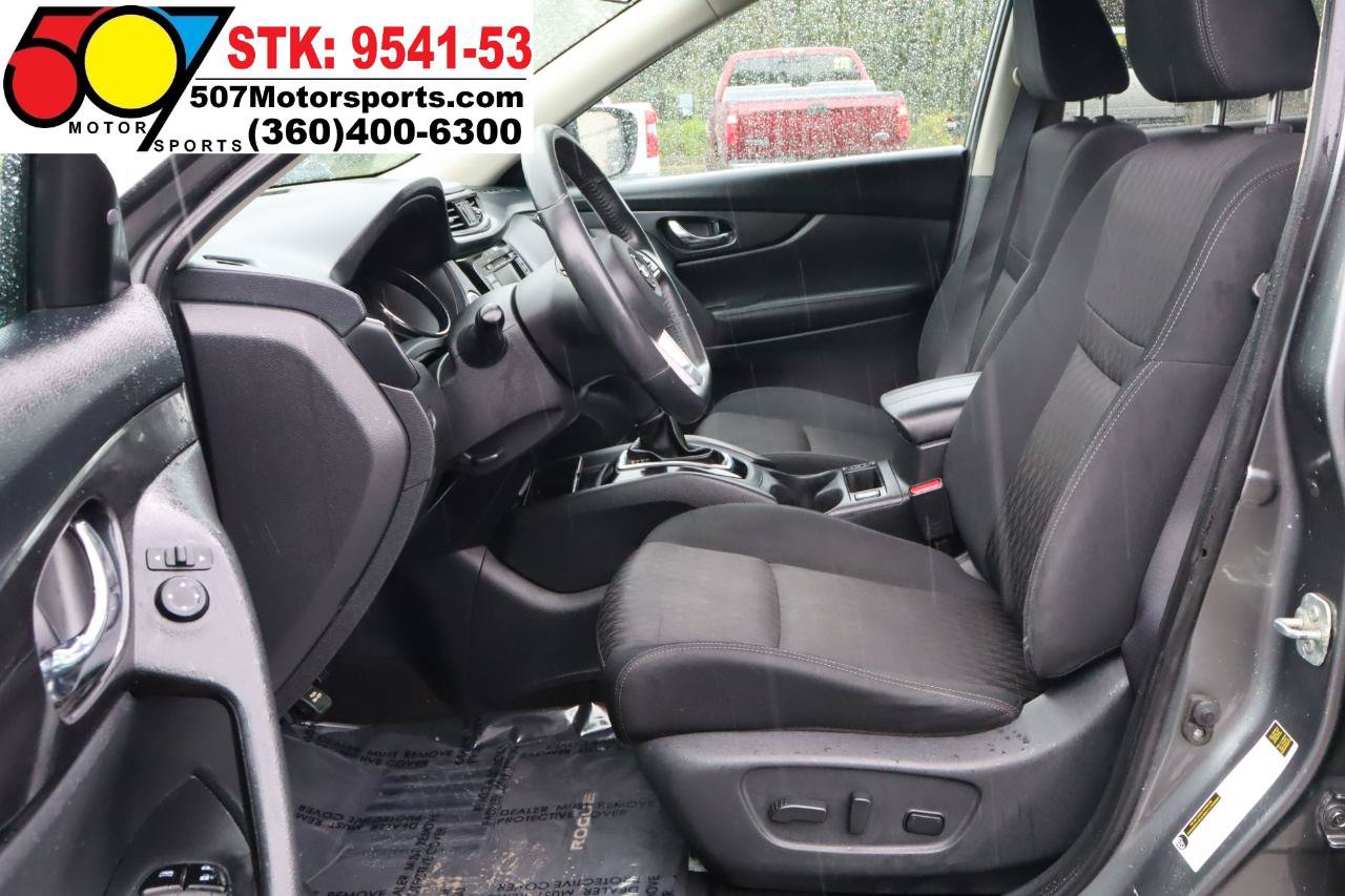 Used 2018 Nissan Rogue SV AWD/4WD image 13