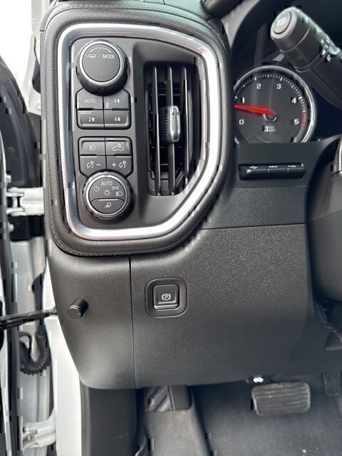 Used 2022 Chevrolet Silverado 3500 LTZ w/ LTZ Premium Package AWD/4WD image 20