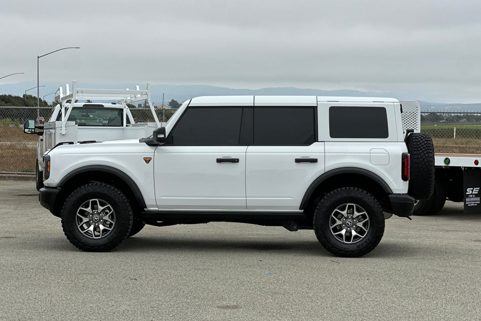 Used 2025 Ford Bronco Badlands AWD/4WD image 7