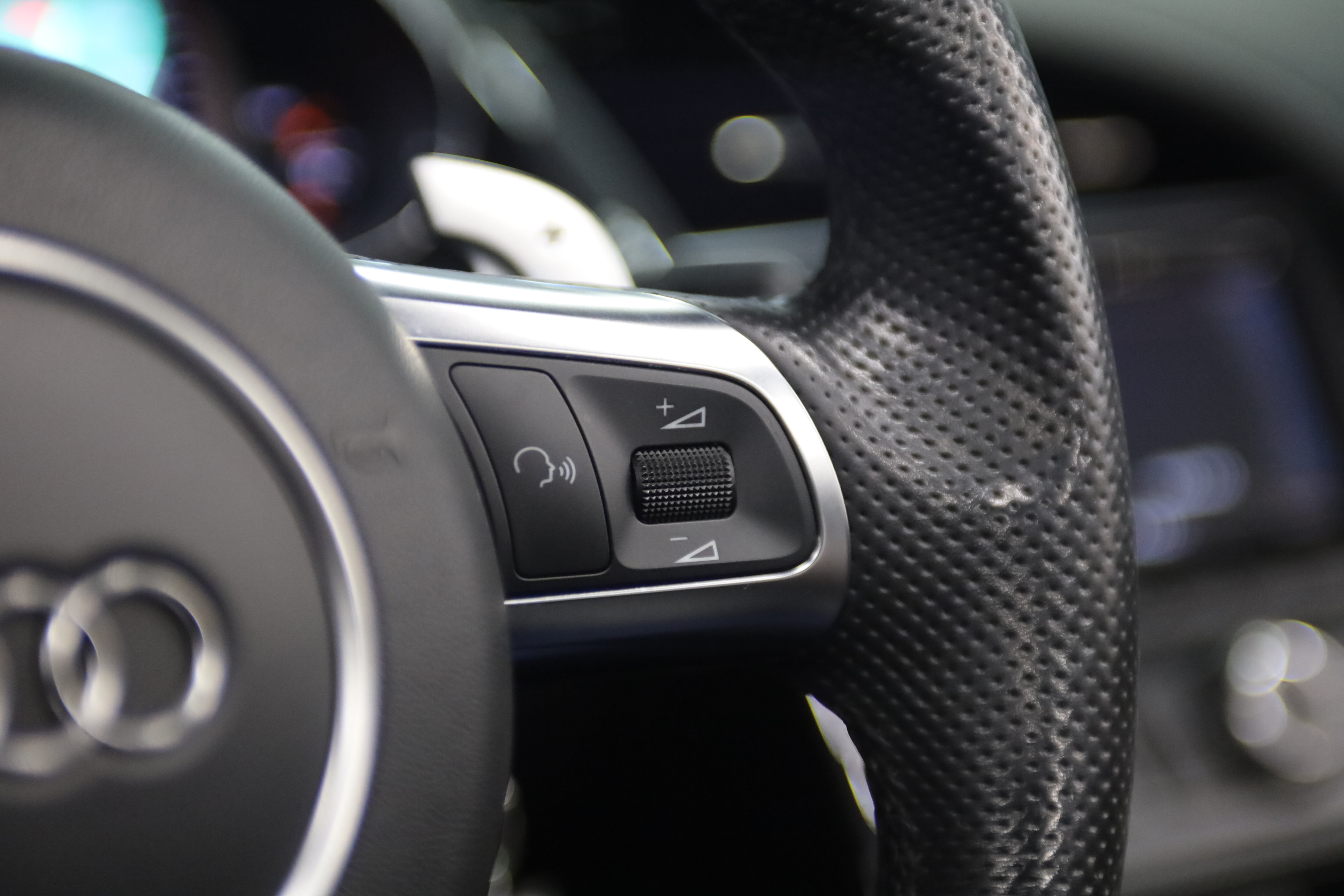 Used 2015 Audi R8 V10 AWD/4WD image 30