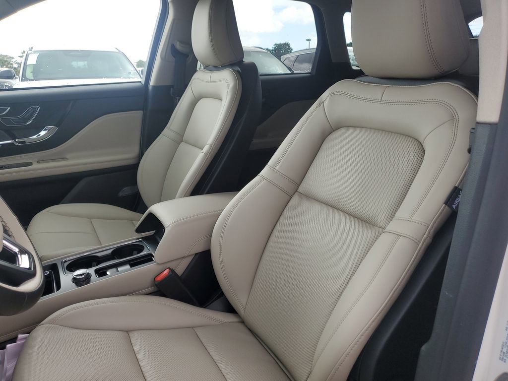 New 2026 Lincoln Corsair Premiere FWD image 22