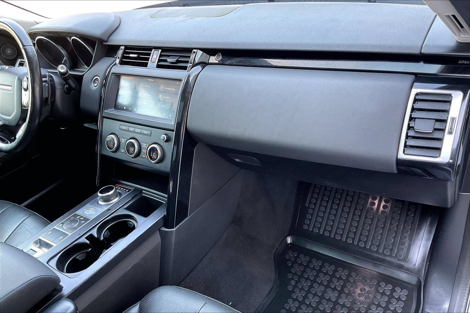 Used 2020 Land Rover Discovery SE AWD/4WD image 22