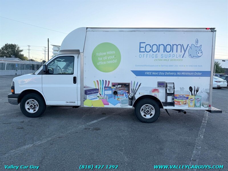 Used 2016 GMC Savana 3500 w/ Chrome Appearance Package RWD image 8
