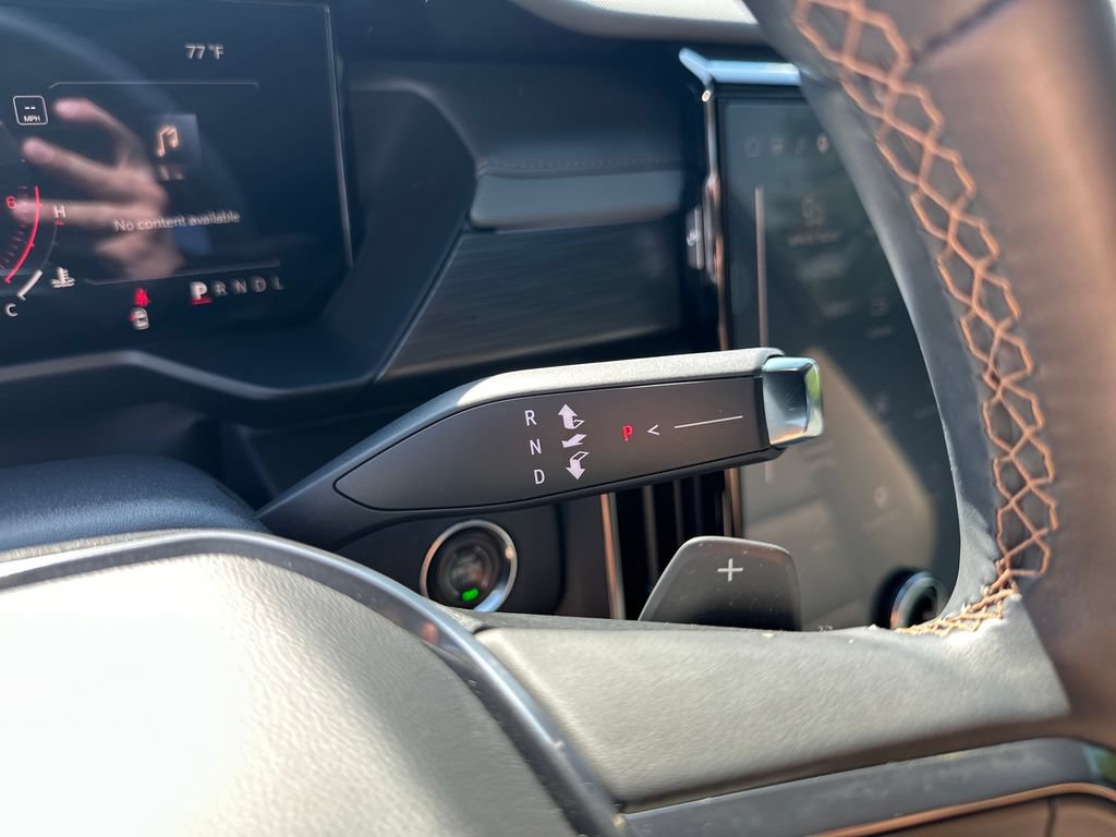 Used 2026 GMC Acadia AT4 w/ Luxury Package AWD/4WD image 29