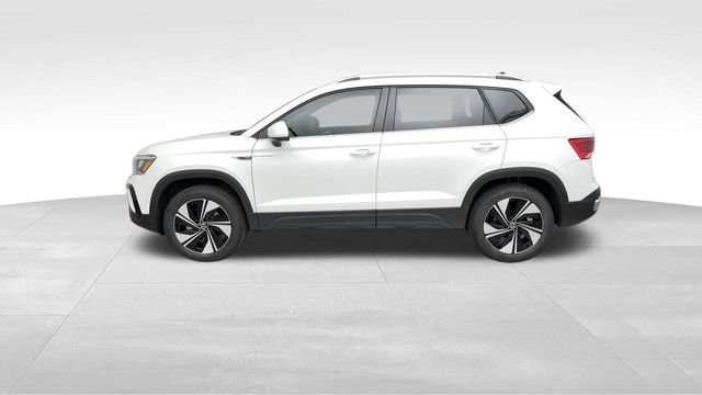 Certified 2024 Volkswagen Taos SE AWD/4WD image 6