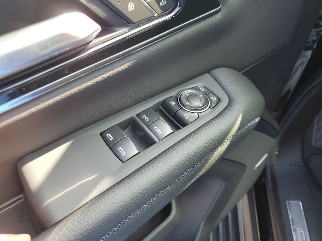 New 2026 GMC Yukon Denali w/ Denali Reserve Package image 31
