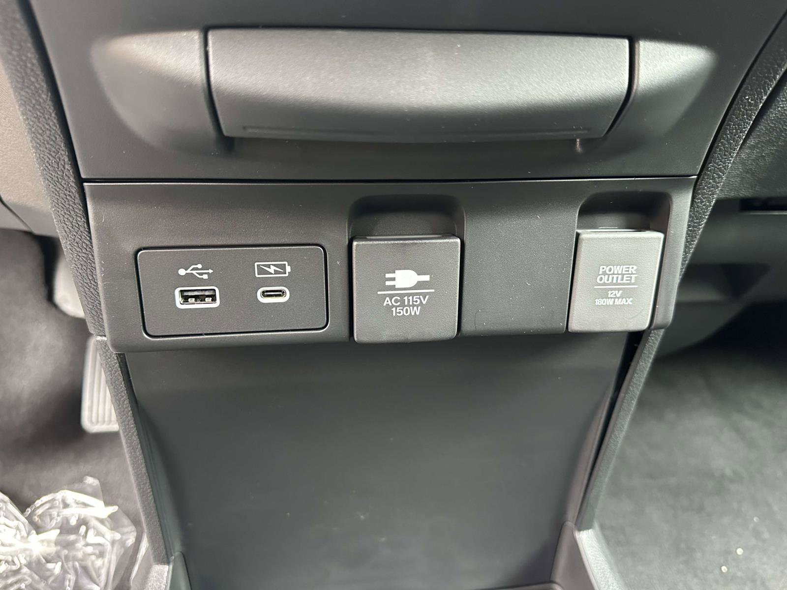 New 2026 Honda Odyssey Touring image 9
