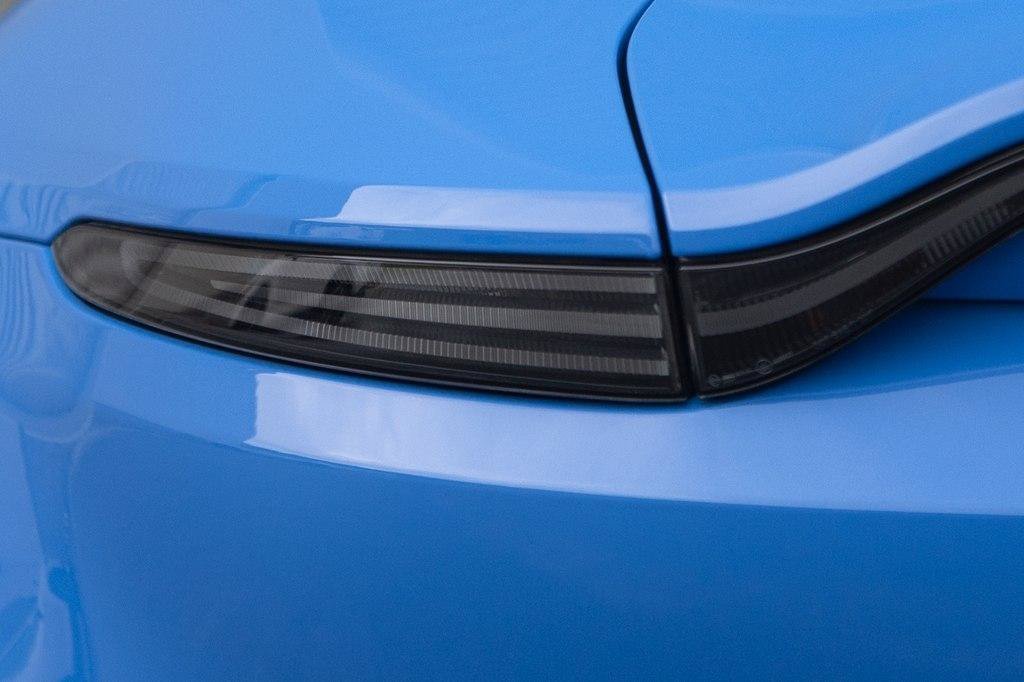 Used 2021 Aston Martin V8 Vantage Coupe RWD image 25