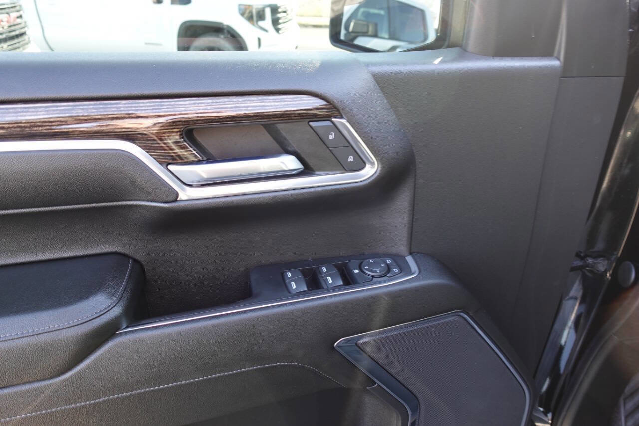 Used 2023 GMC Sierra 1500 Elevation image 16