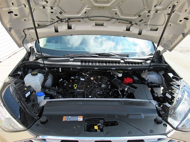 Used 2021 Ford Edge SE image 7