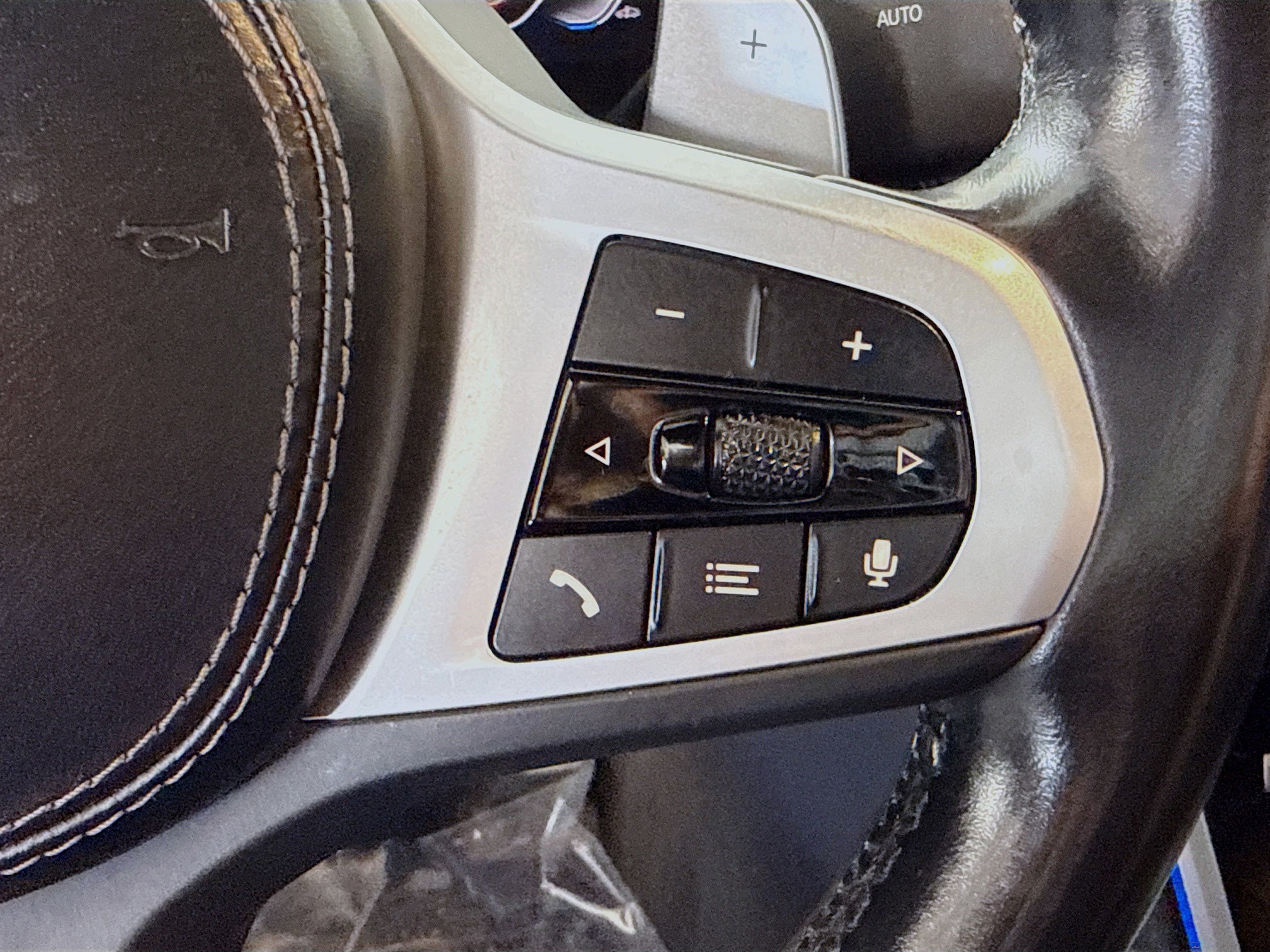 Used 2023 BMW 840i Gran Coupe w/ Comfort Seating Package image 15