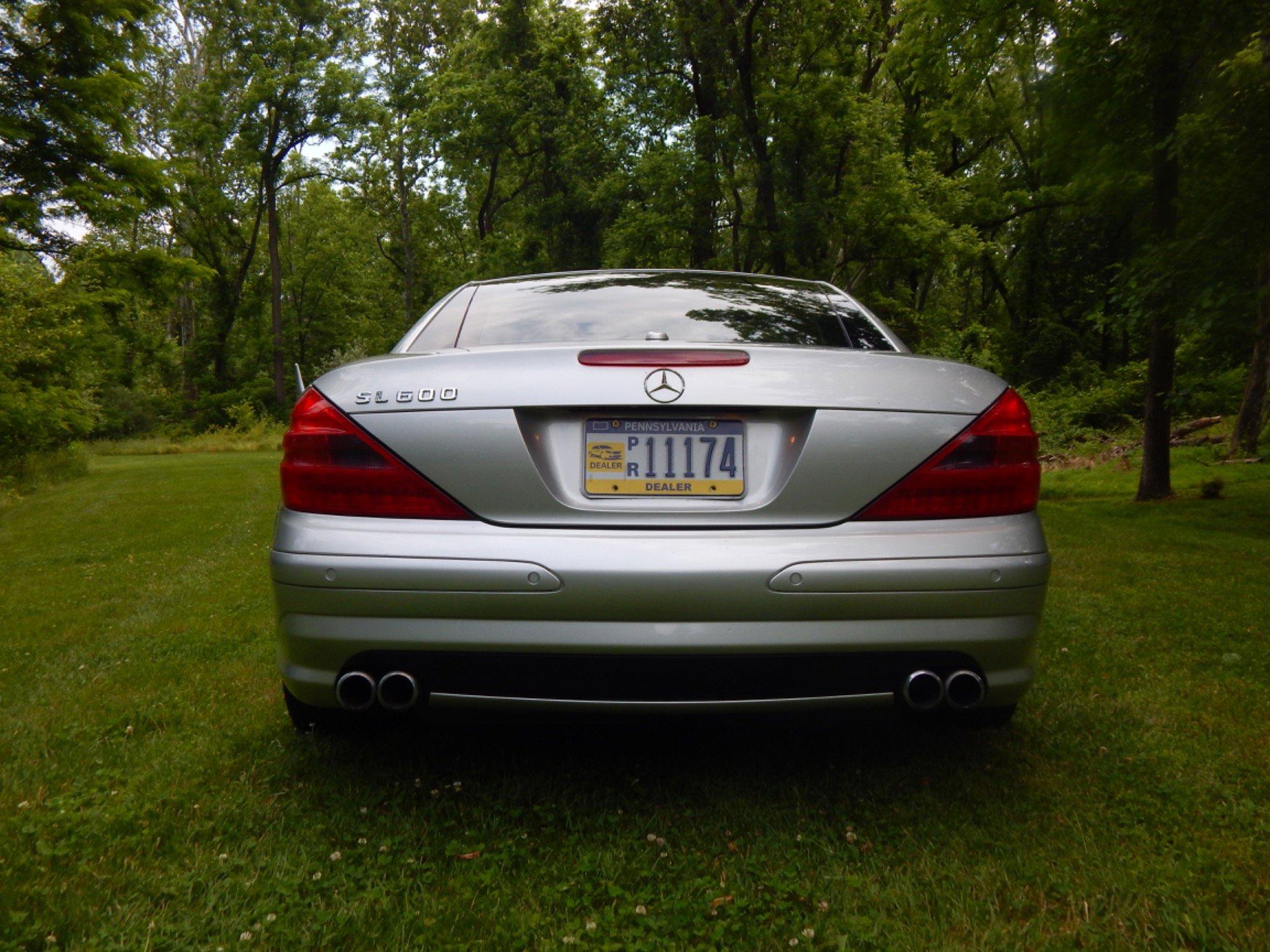 Used 2005 Mercedes-Benz SL 600 w/ AMG Sport Pkg image 10