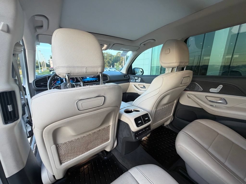 Used 2020 Mercedes-Benz GLS 450 4MATIC image 23