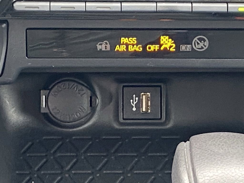 Certified 2023 Toyota RAV4 XLE AWD/4WD image 33