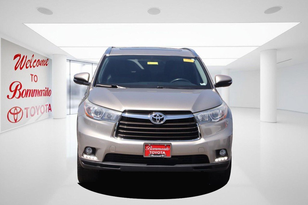 Used 2014 Toyota Highlander Limited AWD/4WD image 4