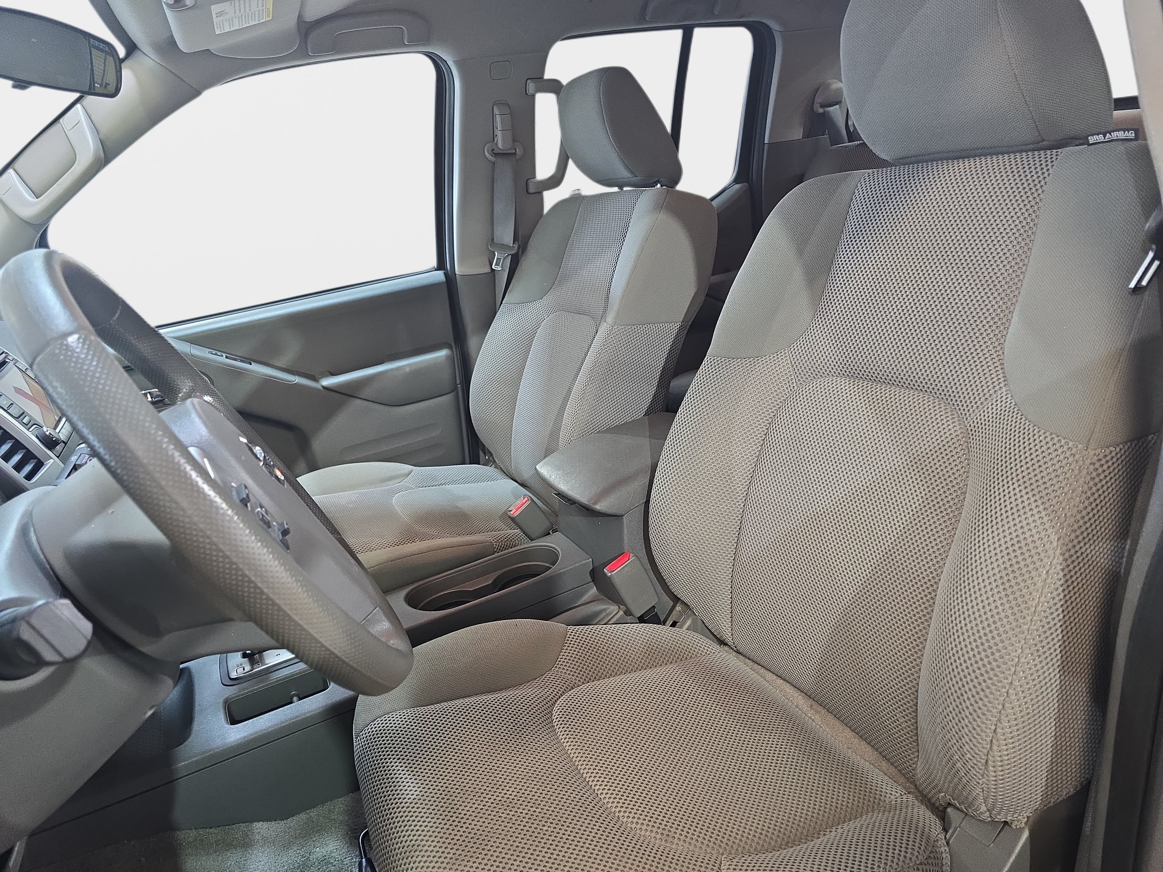 Used 2018 Nissan Frontier SV AWD/4WD image 12