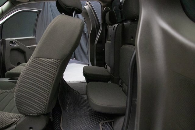 Used 2020 Nissan Frontier SV image 24