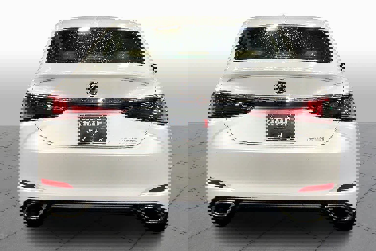 New 2025 Lexus ES 350 w/ Premium Package image 4