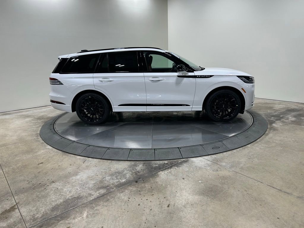 New 2026 Lincoln Aviator Reserve image 4