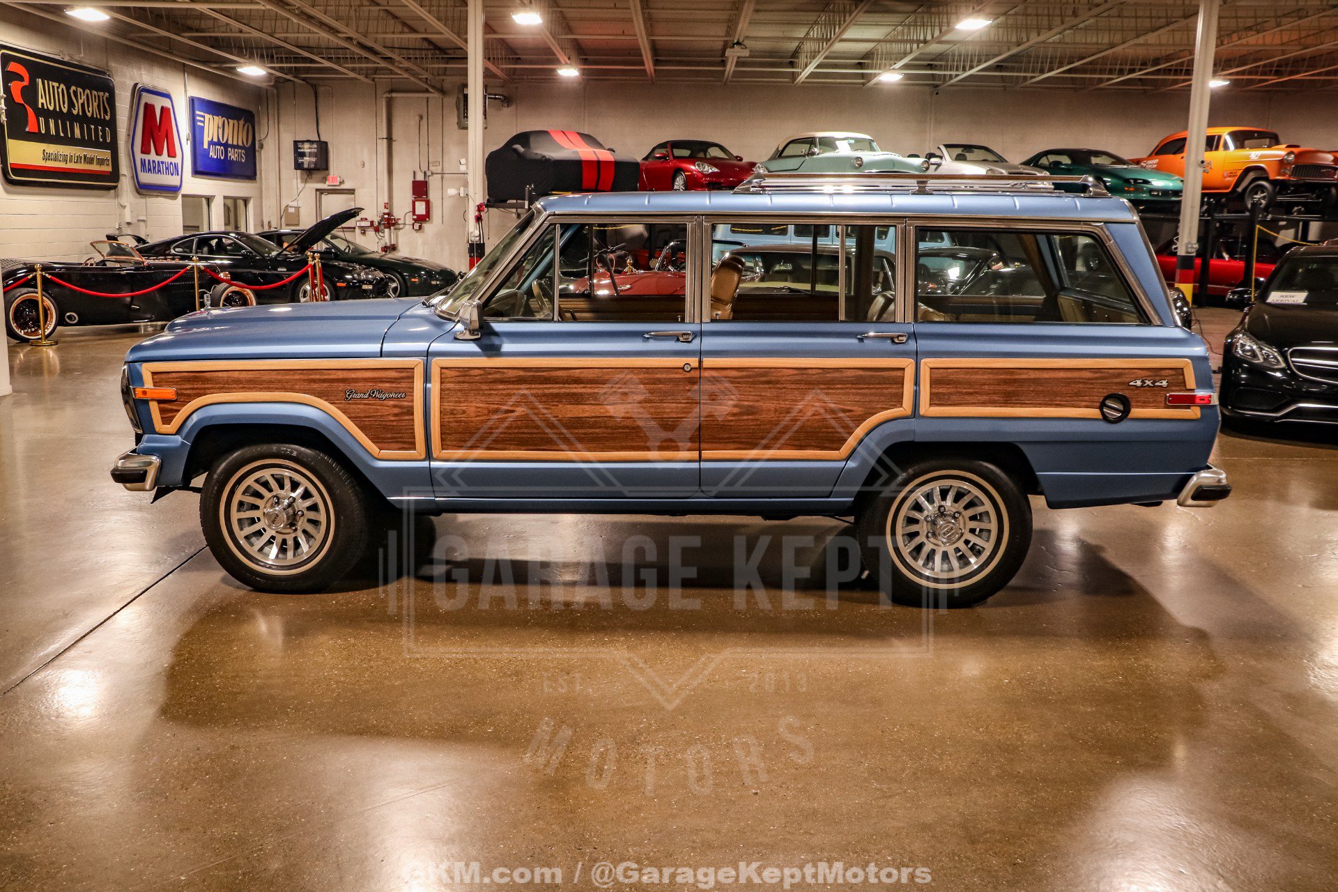Used 1987 Jeep Grand Wagoneer AWD/4WD image 5