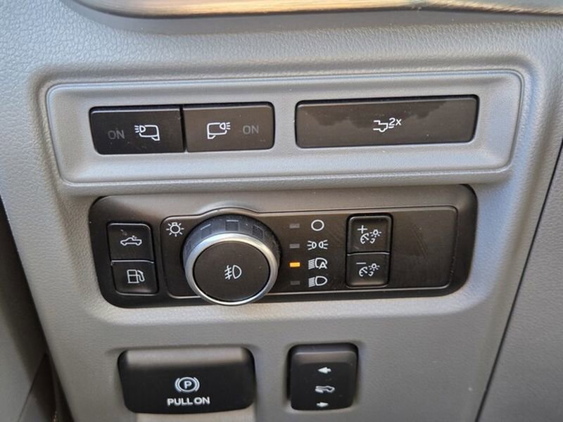 Used 2023 Ford F150 Lariat w/ Equipment Group 502A High image 21