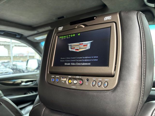 Used 2018 Cadillac Escalade ESV Platinum AWD/4WD image 57