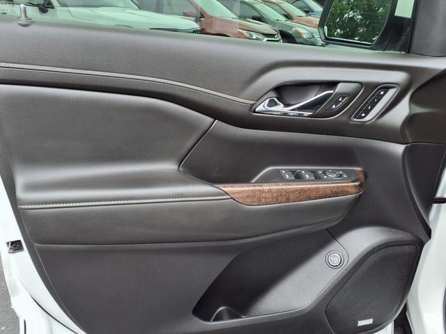 Used 2023 GMC Acadia Denali w/ Denali Ultimate Package image 5