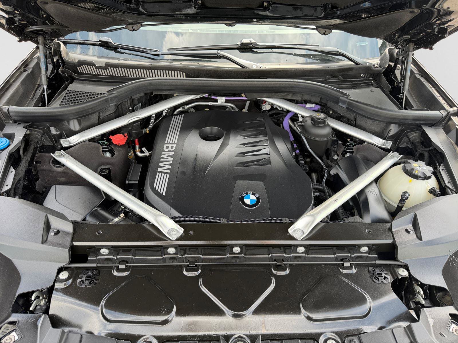 Used 2023 BMW X7 xDrive40i w/ Executive Package image 20