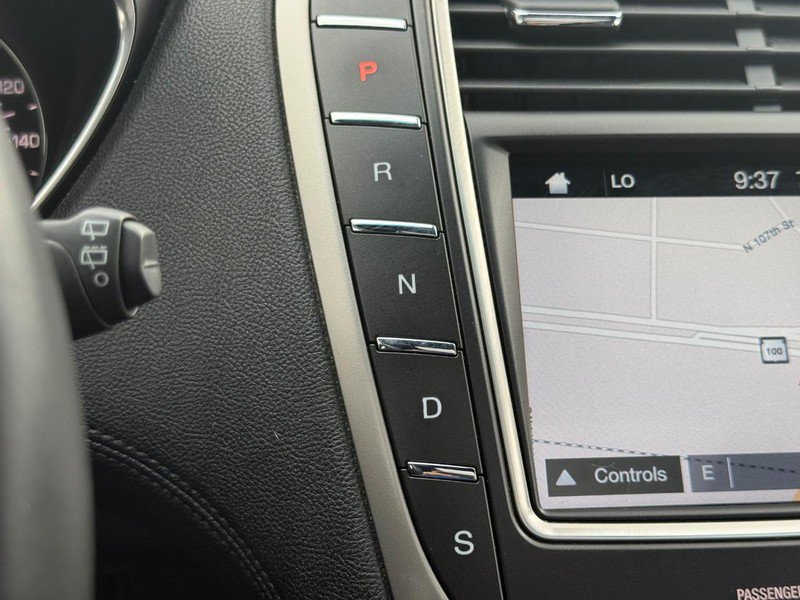 Used 2016 Lincoln MKX Reserve w/ Climate Package AWD/4WD image 23