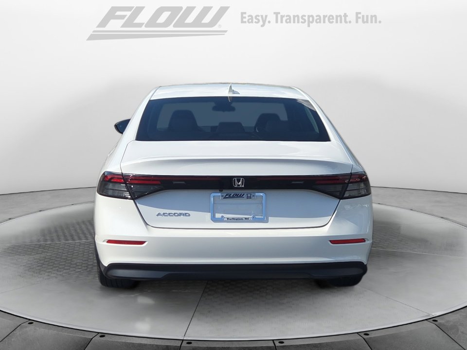 Used 2023 Honda Accord EX image 6