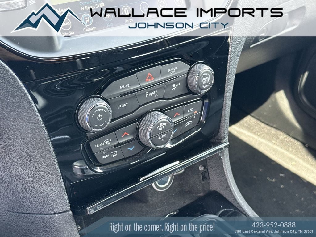 Used 2023 Chrysler 300 S w/ Comfort Group RWD image 26