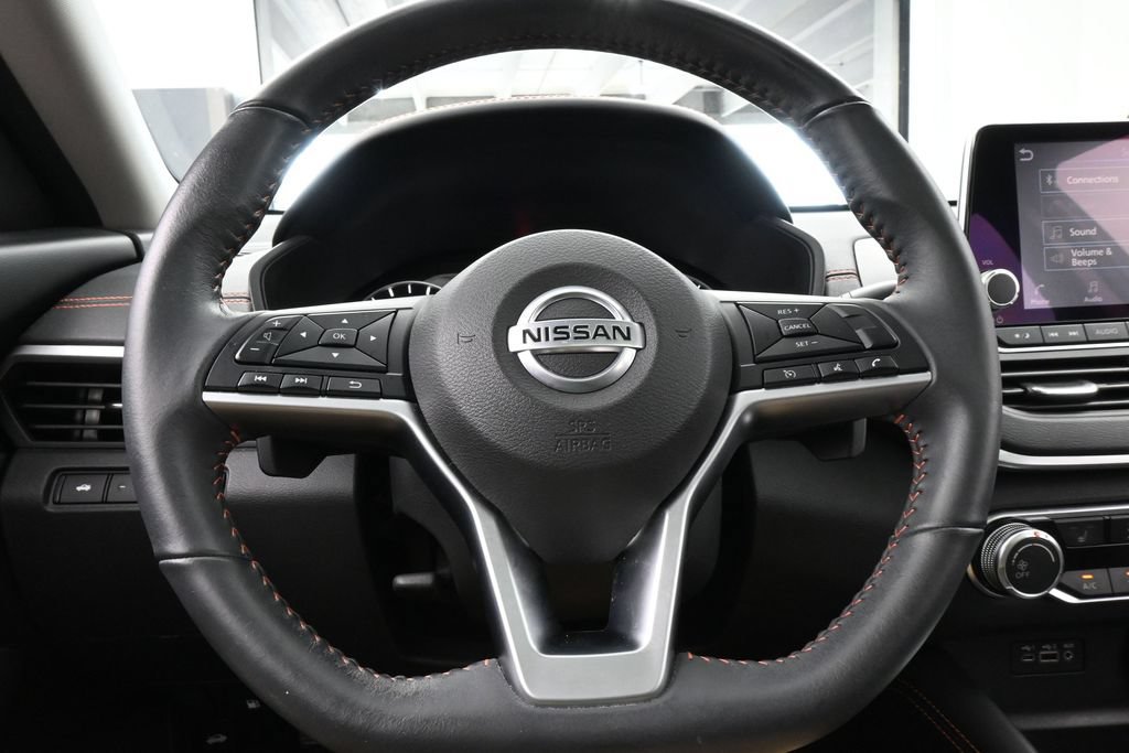 Used 2022 Nissan Altima 2.5 SR w/ Midnight Edition Package FWD image 24