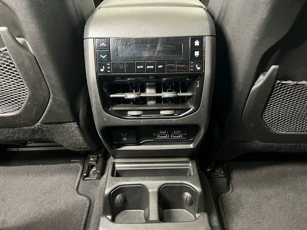 Used 2024 Jeep Grand Cherokee L Limited w/ Luxury Tech Group II AWD/4WD image 25