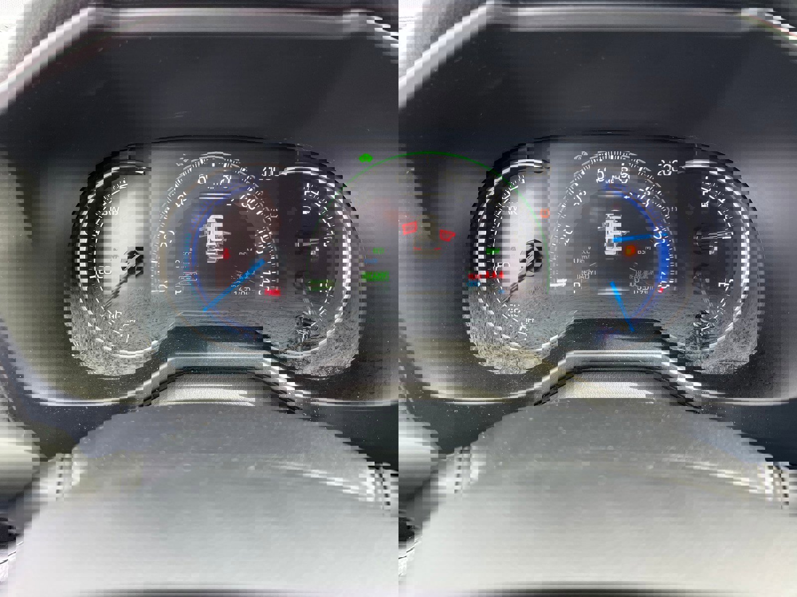 Used 2024 Toyota RAV4 XLE image 9