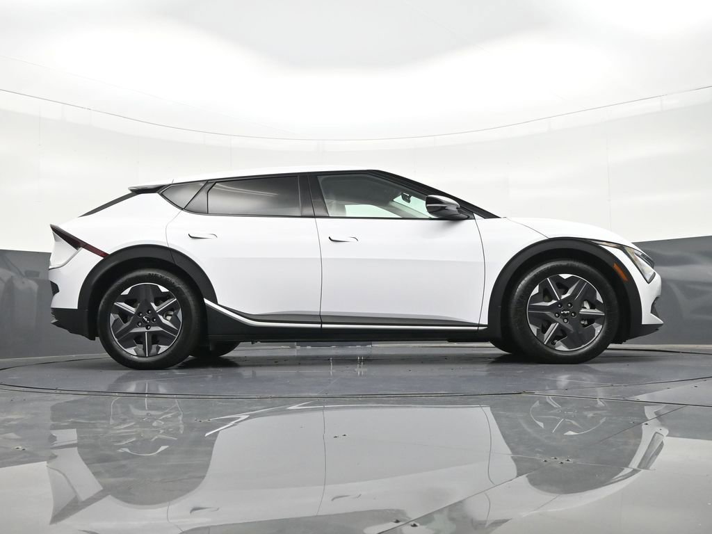 Used 2025 Kia EV6 Light RWD image 33