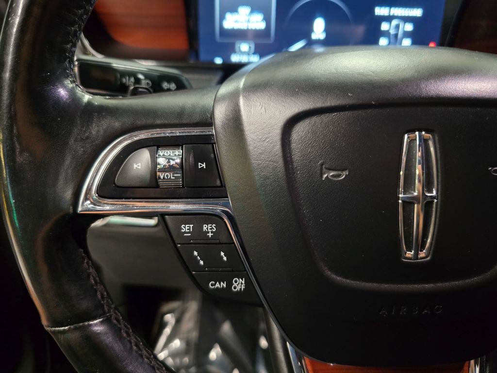 Used 2021 Lincoln Navigator Reserve AWD/4WD image 22