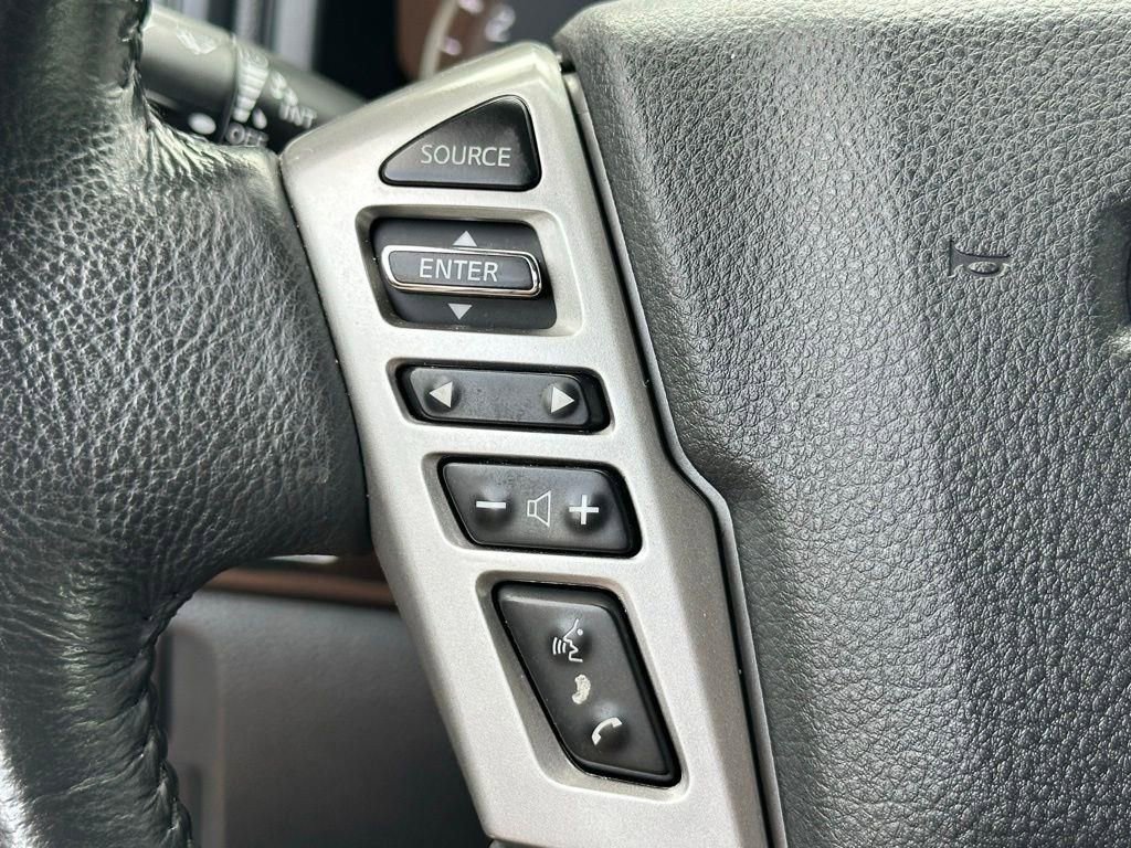 Used 2024 Nissan Titan SV w/ SV Convenience Package image 16