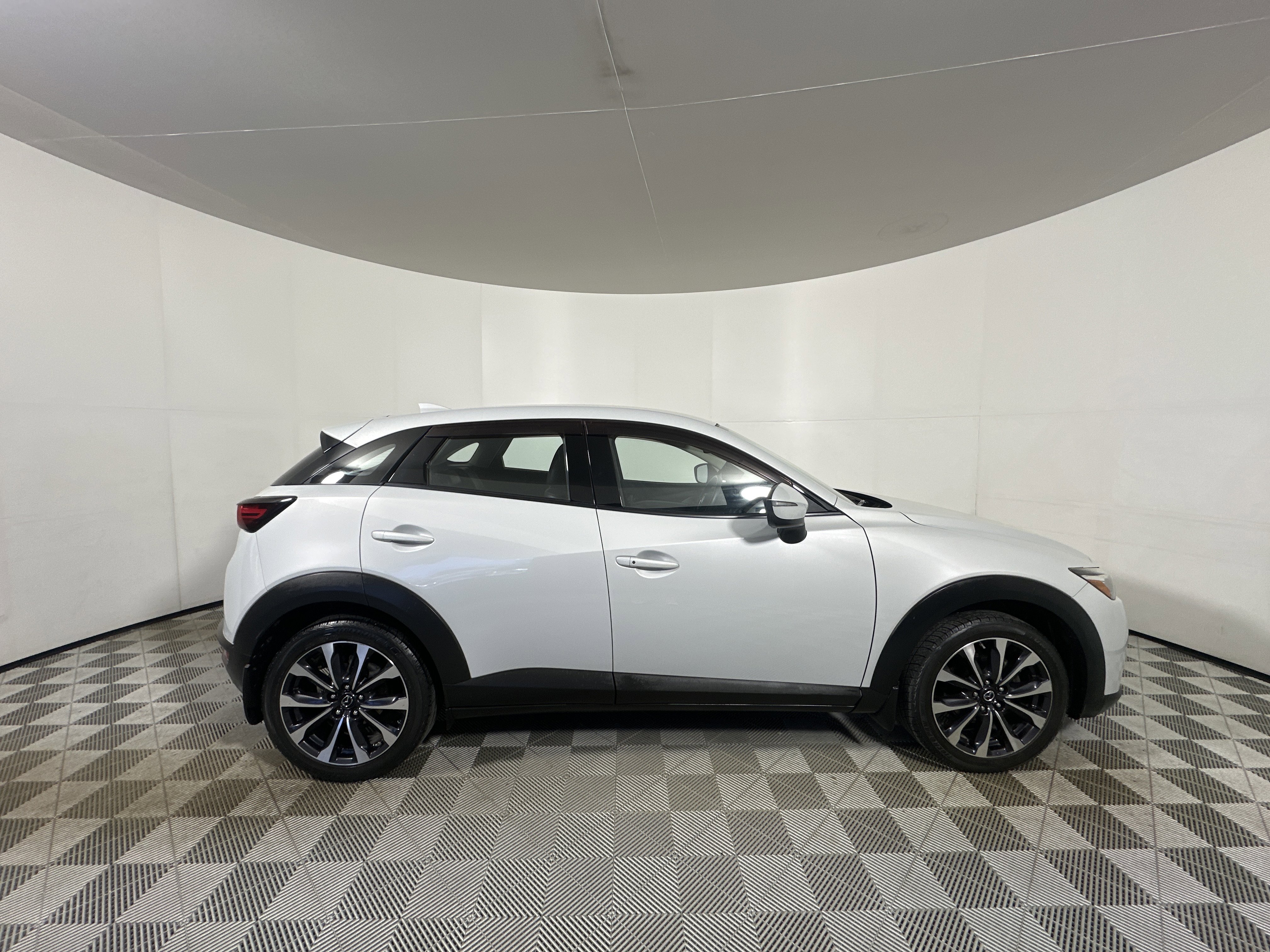 Used 2019 MAZDA CX-3 Touring w/ Touring I-ACTIVSENSE Package image 8