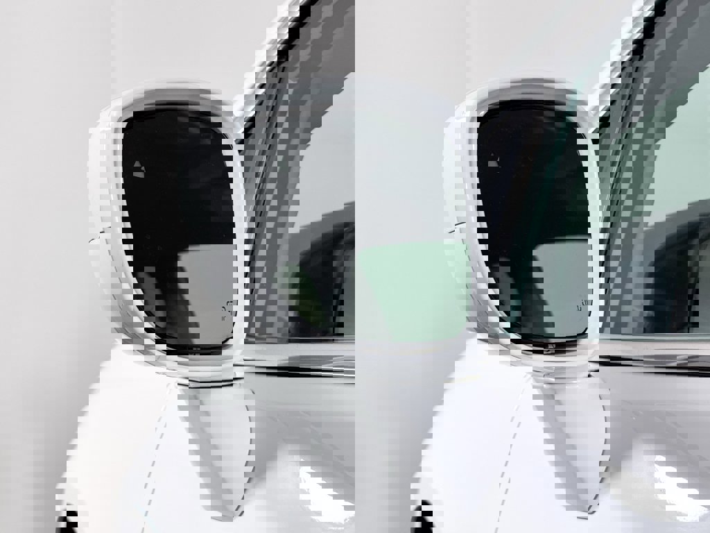 Used 2017 Chrysler Pacifica Touring-L image 28