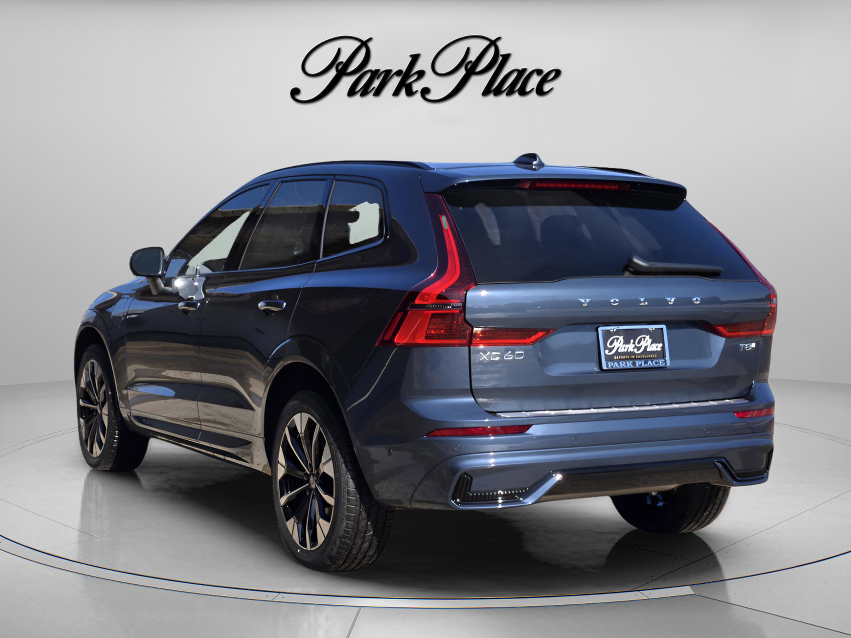 New 2026 Volvo XC60 T8 Plus w/ Protection Package Premier image 3