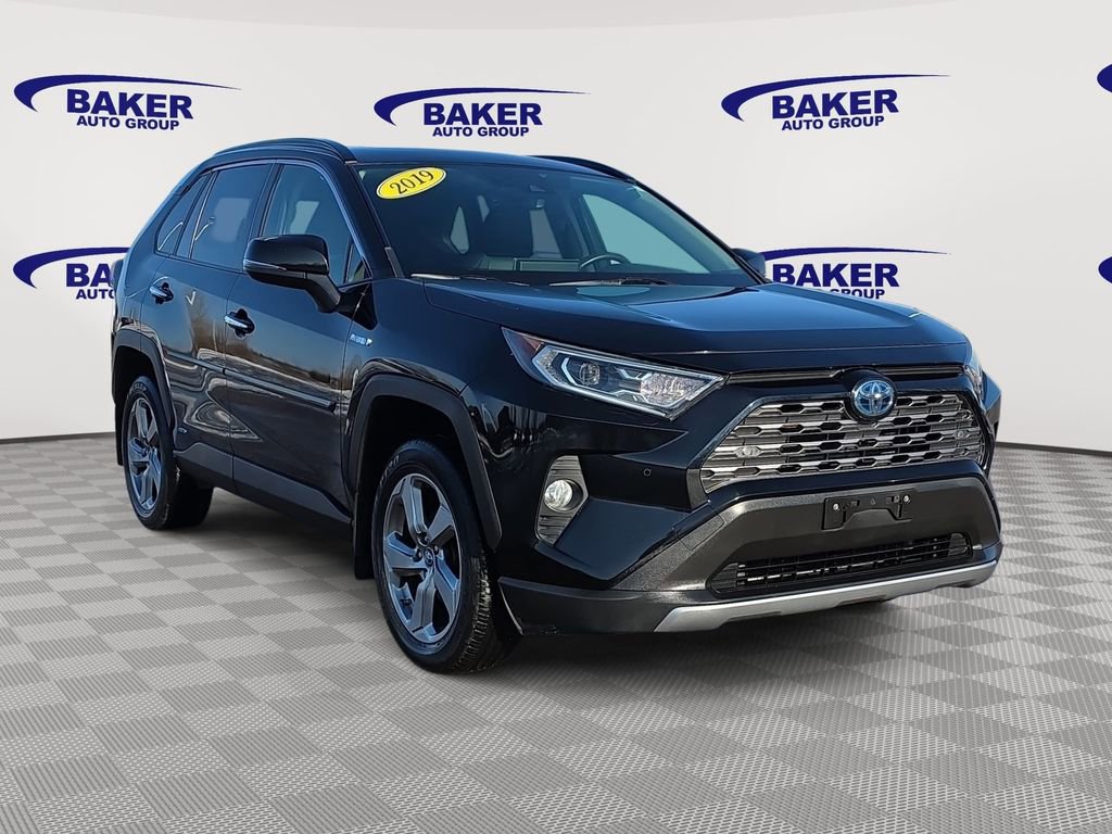 Used 2019 Toyota RAV4 Limited w/ Carpet Mat Package image 3