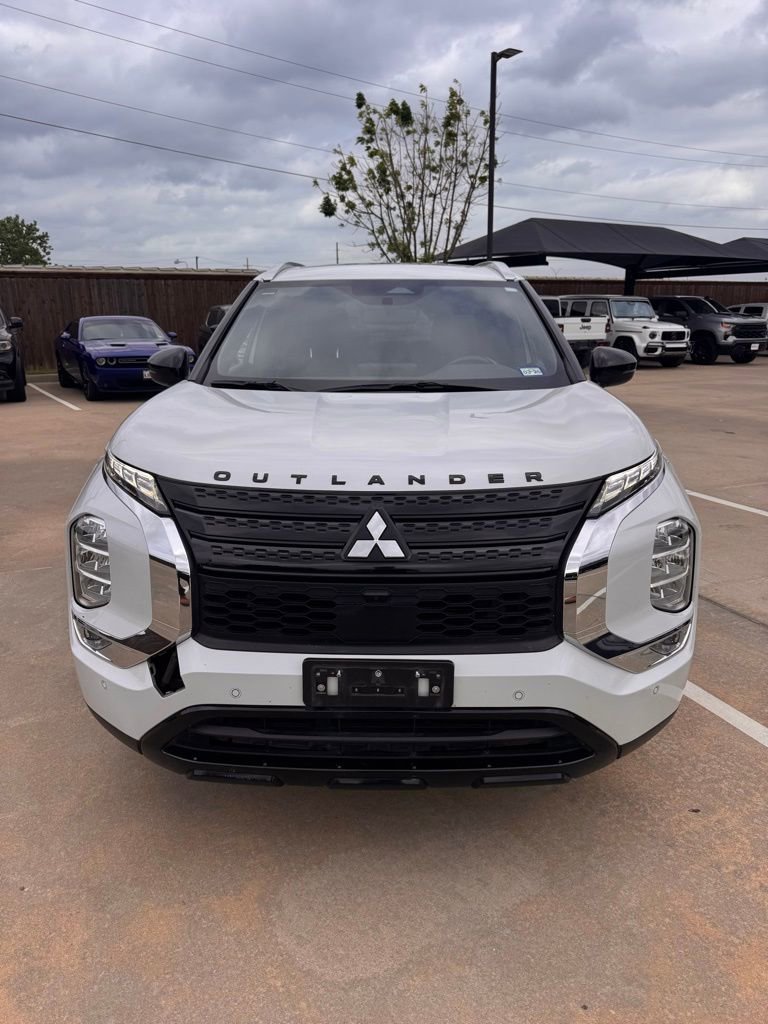 Used 2022 Mitsubishi Outlander SE