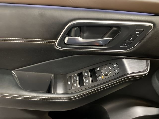Certified 2023 Nissan Rogue Platinum w/ Platinum Premium Package AWD/4WD image 9
