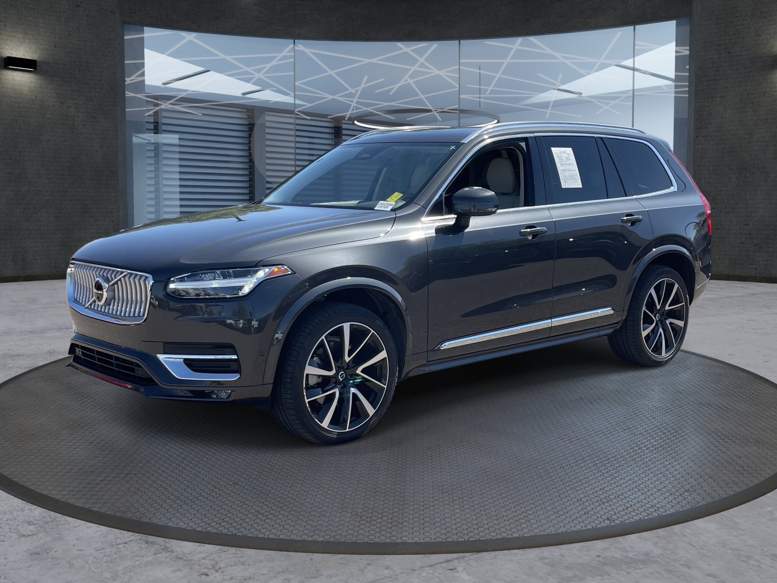Used 2024 Volvo XC90 B6 Plus AWD/4WD image 2