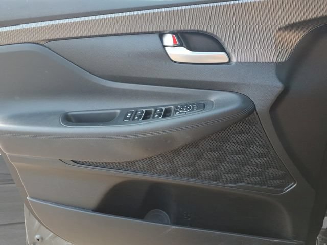 Used 2019 Hyundai Santa Fe SE FWD image 16